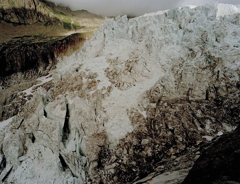 Glacier de Argentiere aus der Serie „Strata“, 2010-2012 – Ed. 5+1, 128 x 165 cm; Light Jet Print auf Aludibond kaschiert;
gerahmt