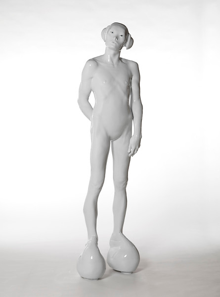 LEM, 2001-2006 &ndash; 200x50x45 cm; Bronzeguss einbrandlackiert, Kryolithglas