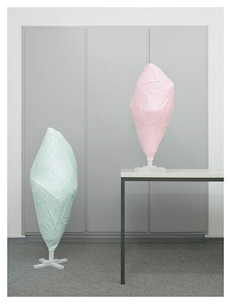 Michael Franz | Tobias Tragl, Ohne Titel (installation view) ed. 3, 2008/2019 – C-Print; 37 x 29,3 cm