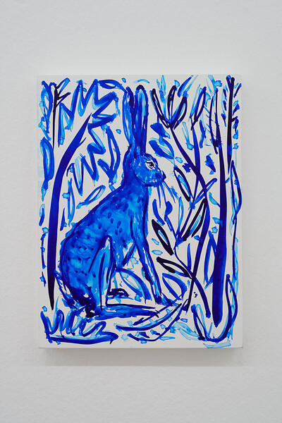 Aufmerksamer Hase, 2025 &ndash; 24 x 18 cm; Tusche auf Holz; Foto: Annette Kradisch