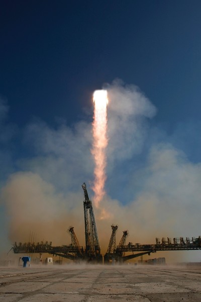 o. T. (Lift-off) aus einer Reihe von 86 Arbeiten, 2017 &ndash; Unikat; 28 x 22 cm; Archiv Pigment Druck auf Photo Rag