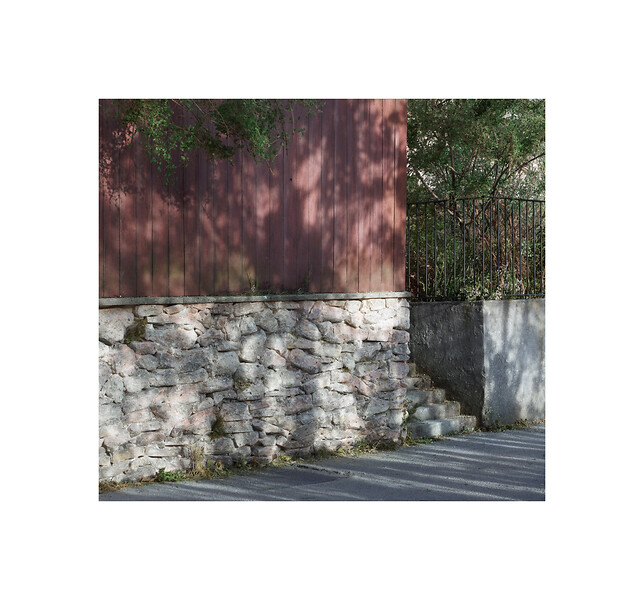 "Schatten 10" (Privatweg), 2016 – Ed. 5; 53 x 58,8 cm auf 79 x 84,8 cm; Archival Pigment Druck