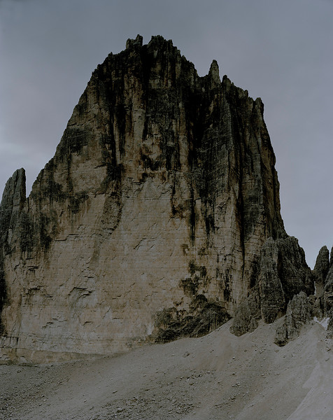 Grosse Zinne (Dolomiten) aus der Serie „Nordwände“, 2007-2008 – Ed. 5; 120 x 95 cm; Light Jet Print