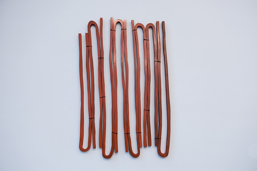 ohne Titel, 2017 &ndash; 117 x 72 x 2 cm; MDF, Lackfarbe, Kunststoff