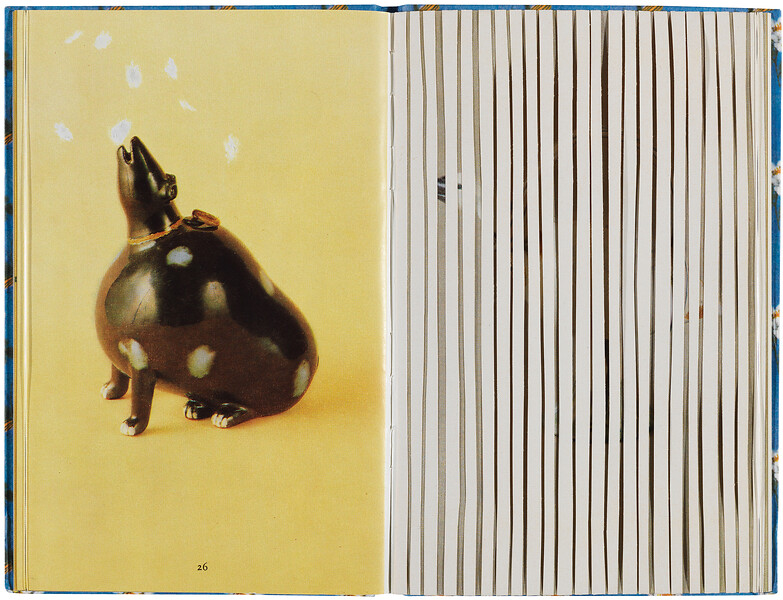 Ohne Titel (aus der Serie bearb. Bücher - Inselbücherei), 2013 &ndash; 18,5 x 24,5 x 1,5 cm, Papier, Insel Bücherei Nr. 1050, mit Skalpell bearbeitet, Nylon; Foto Annette Kradisch