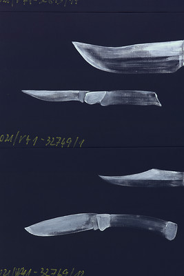 „Keine Messer, wo viele Menschen sind”, 2020 (Detail) – 195x150 cm; Kreidefarbe, Textilmarker und Garn auf Mischgewebe; Foto: Studio Jasmin Schmidt