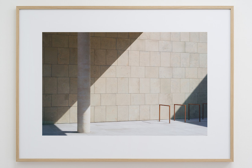 „Schatten 9“ (Durchgang), 2016 &ndash; Ed. 5; 70 x 111,5 cm auf 102 x 143,5 cm; Archival Pigment Druck