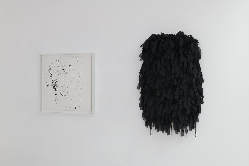 Ausstellungsansicht MAGIC - Bea Mayer/Christiane Bergelt &ndash; Foto: Annette Kradisch