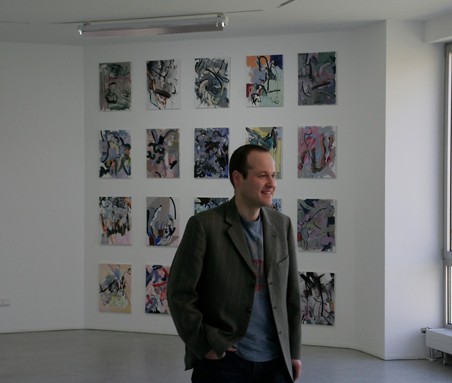Jeremy Glogan in der Ausstellung "Both Here an Over There"
