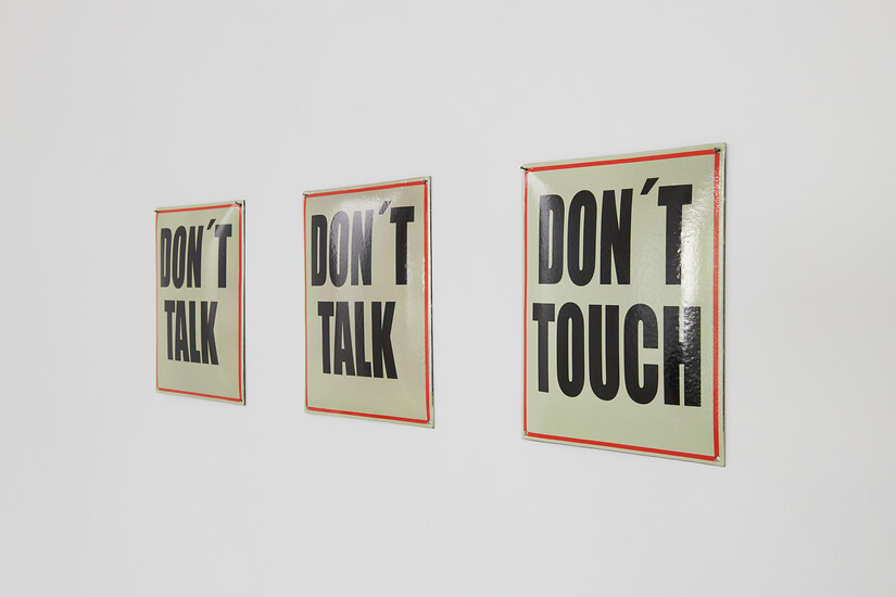 Ausstellungsansicht Ben Hübsch CRISIS WHAT CRISIS &ndash; Foto: Annette Kradisch