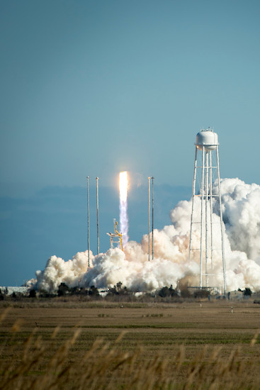 o. T. (Lift-off) aus einer Reihe von 86 Arbeiten, 2017 &ndash; Unikat; 28 x 22 cm; Archiv Pigmentdruck auf Photo Rag