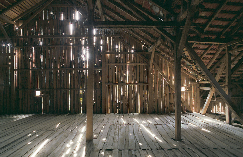 Olaf  Unverzart, "Stadl" aus der Serie 987, 2018 &ndash; Ed. 2; 215 x 163 cm; Light Jet Print, gerahmt