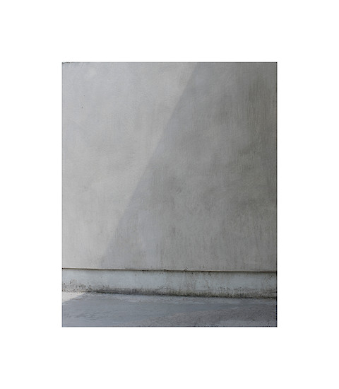 „Schatten 1“ (Hinterhofwand), 2016 &ndash; Ed. 5; 45 x 36,6 cm auf 66 x 57,6 cm; Archival Pigment Druck