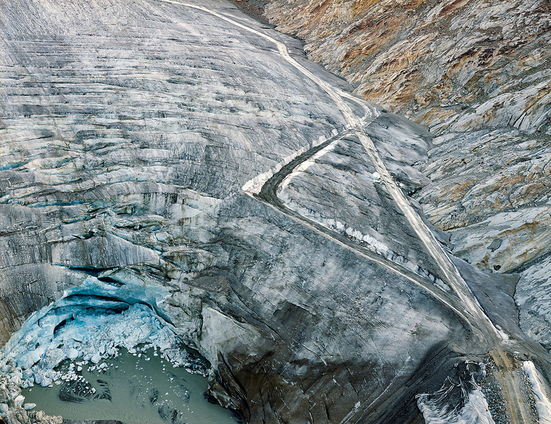 Mittelbergferner (Österreich) aus der Serie „Strata“, 2011 &ndash; Ed. 5+1, 128 x 165 cm, Light Jet Print auf Aludibond kaschiert,
gerahmt