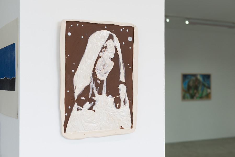 Madonna, 2019 &ndash; ca. 31 x 23cm; Keramik glasiert; Foto Annette Kradisch